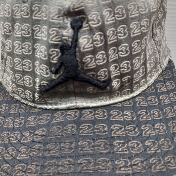 Air Jordan Embroidery 23 Flat Brim Gray Black Kids Boys Print 4-7 Fitted Hat Cap - Picture 12 of 12